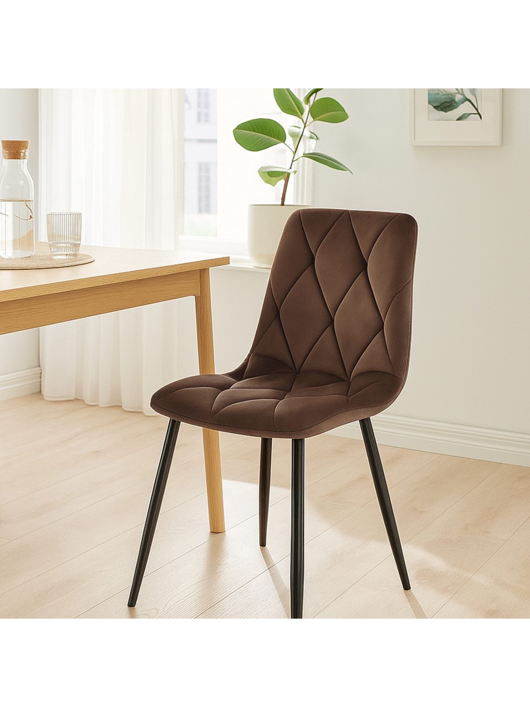 Silla de comedor de terciopelo Clairton, marrón